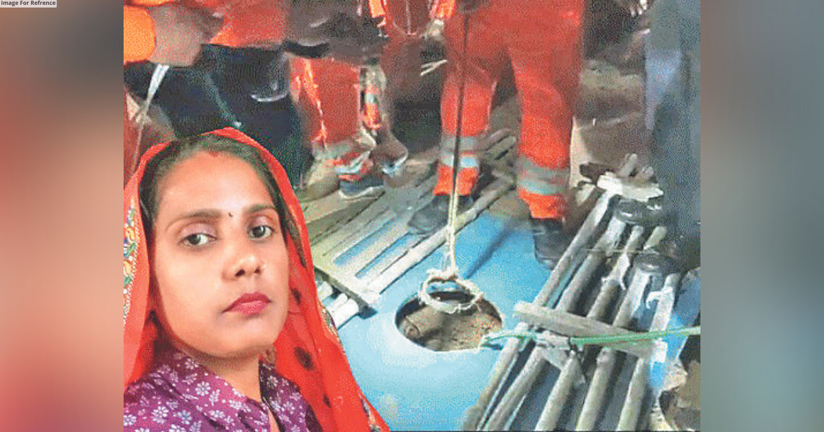 Woman stuck in borewell feared dead, rescue ops on